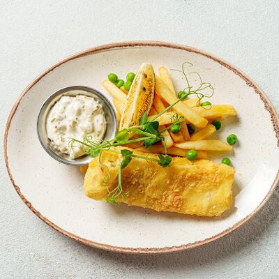 Фиш & Чипс с соусом Тартар в Pitnica по цене 445 ₽