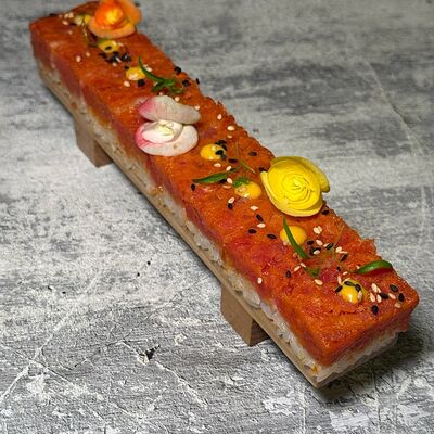 Осидзуси с тунцом в Duran Bar & Grill по цене 735 ₽