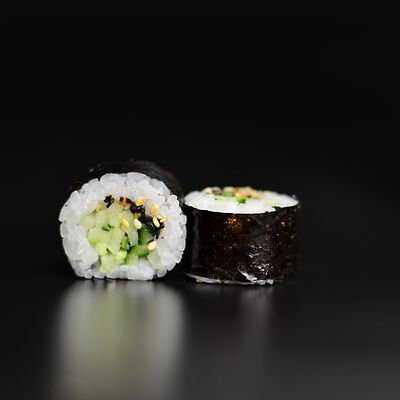 Маки с огурцом в Sushi Kent по цене 257 ₽