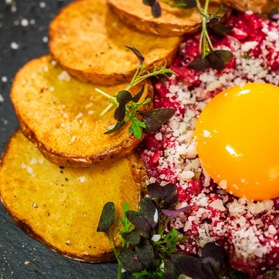 Тартар из говядины в 8956 Москва Сити по цене 1070 ₽