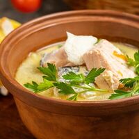 Уха по-царски с картофельными калитками в Зефир