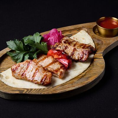 Шашлык из индейки в Эндорфин по цене 810 ₽