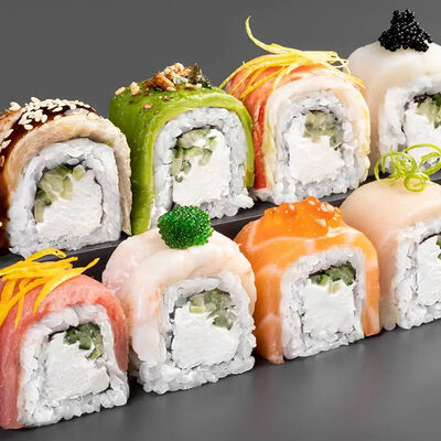 Фирменный ролл Tao Sushi Lab в Tao Sushi Lab по цене 1350 ₽