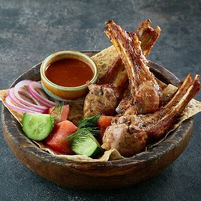 Шашлык из корейки ягненка в Двор Помидор по цене 840