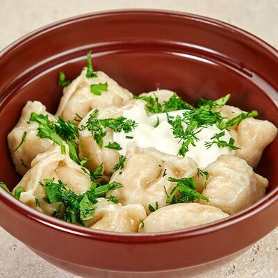 Пельмени со сливочным цыпленком и петрушкой S в Лепим сами по цене 269 ₽
