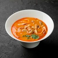 Том Кха Гай с курицей и рисом в Том Ям бар
