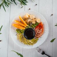 Фруктовая тарелка в Libre Bar