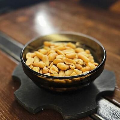 Арахис Соленый в The revolver pub по цене 175 ₽