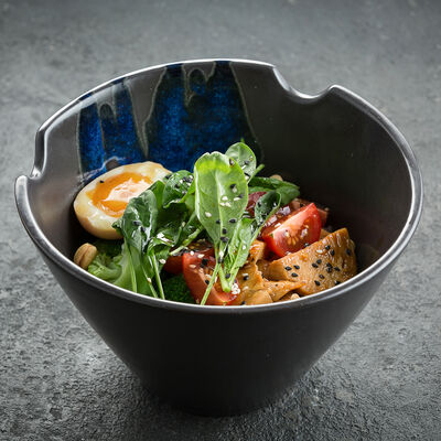 Боул курица в соусе унаги в Ikigai по цене 690 ₽