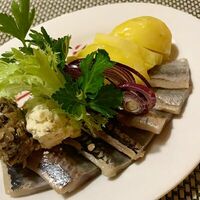 Сельдь под репчатым луком в Хуторок