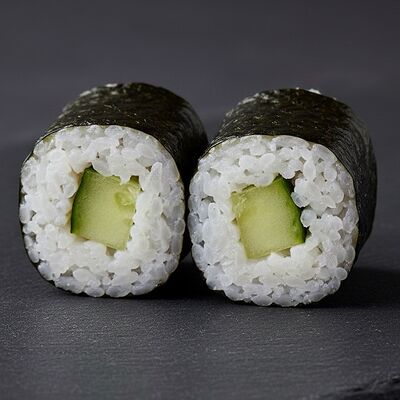 Капа хосомаки в ОЛИО пицца и суши по цене 210 ₽