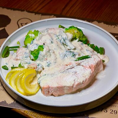 Стейк из форели с овощами в Эдисон по цене 37 р.