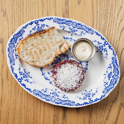 Тартар из говядины в Портер по цене 790 ₽