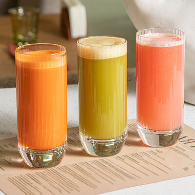 Свежевыжатый сок в М2 Органик Клуб Патриаршие по цене 680 ₽