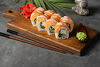Филадельфия с салатом Чука в SushiKent по цене 860