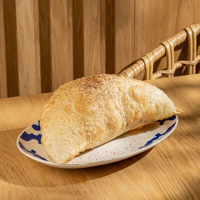 Чебурек с бараниной в Lali по цене 550 ₽