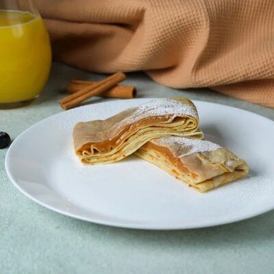 Блин с вареной сгущенкой в Park cafe по цене 250 ₽