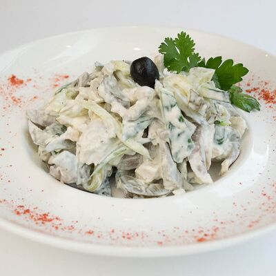 Салат Языкастый цыпленок в Кабанчик по цене 550 ₽