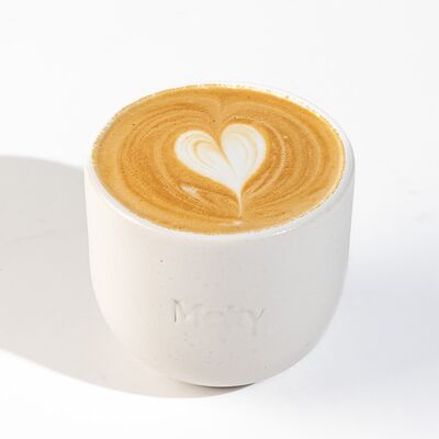 Капучино в Melty по цене 250 ₽