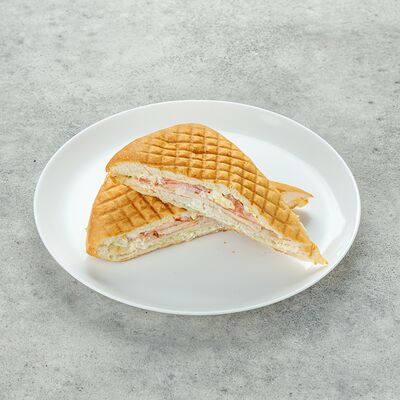 Панини с куриной грудкой в Европа по цене 250 ₽