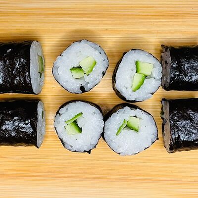 Маки с авокадо в Точка еды по цене 149 ₽