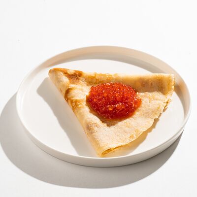 Блин с красной икрой в Blinchik по цене 650 ₽