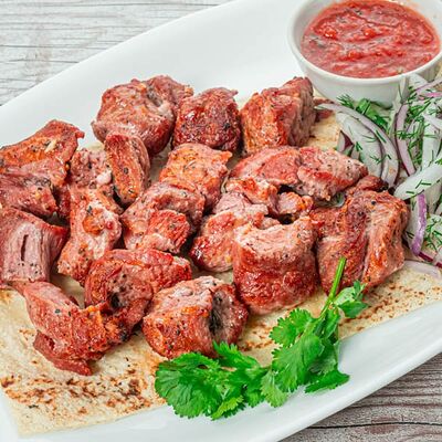 Шашлык из филе бедра индейки в Yunga Tim Fish & Grill по цене 1270 ₽