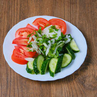 Салат из свежих овощей с маслом в Вовилон