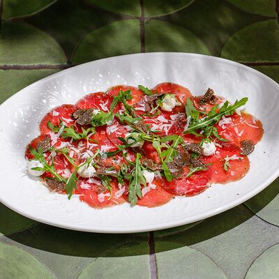 Карпаччо из мраморной говядины с трюфелем в Двор Помидор по цене 830