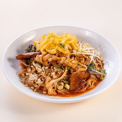 Пад-тай с курицей в Basilic Express по цене 2375 ₸