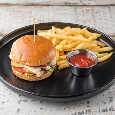 Бургер Вах с курицей и копченым сыром сулугуни в Пряности & Радости на Васильевском по цене 650