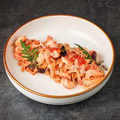 Фетучини с креветками в соусе подкопченный биск в Эндорфин по цене 860 ₽