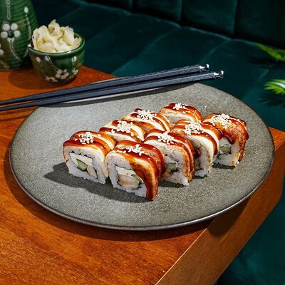 Ролл Канада с креветкойв Sreda по цене 900 ₽