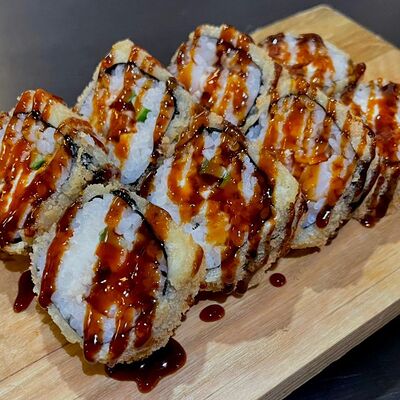 Ролл горячий Панда в Кафе Панда по цене 480 ₽