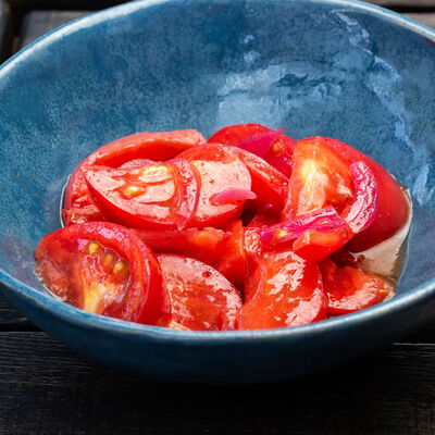 Помидоры с луком в Потроха по цене 169