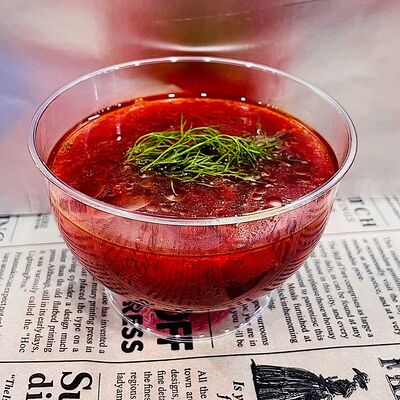 Борщ Кубанский с фасолью в Встречи у моря по цене 360 ₽