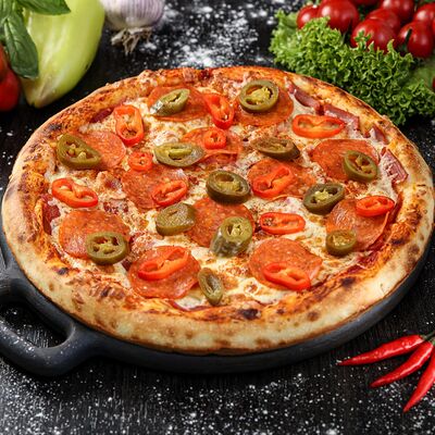 Пицца Пеперони острая 38 см в Loca Pizza по цене 1400 ₽