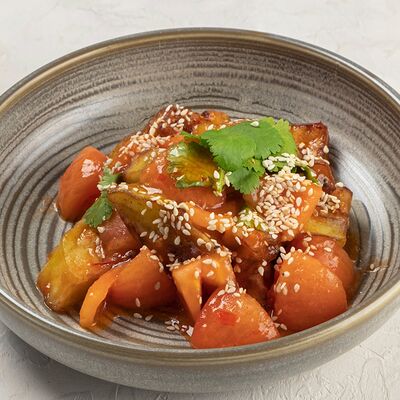 Салат из обжаренных баклажанов в Кушай мясо по цене 490 ₽