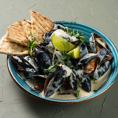 Мидии в соусе дорблю в Миндаль по цене 780 ₽