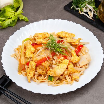 Вок Удон Сао Га в Pho 1998 по цене 605 ₽