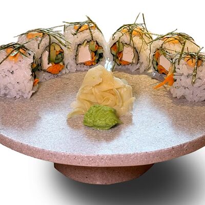 Постный ролл с авокадо и сладким перцем в Хариzма по цене 349