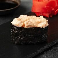 Гункан с курицей в SushiHit