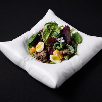 Салат с куриными сердечками в Эндорфин по цене 670 ₽