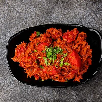 Индийский плов с курицей в Sushi & More по цене 390 ₽