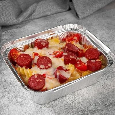 Мак энд чиз с колбаской в КОМБИНАТ шаурма и стритфуд по цене 288 ₽