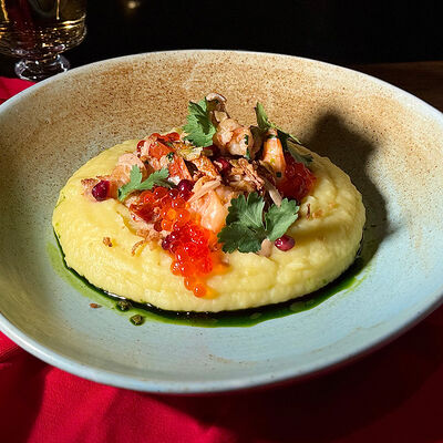 Чакапули с креветками в сливочном соусе и картофельным пюре в Сулугуни по цене 678 ₽