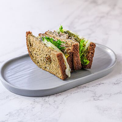 Сэндвич с тунцом и соусом тартар в Stories по цене 400 ₽