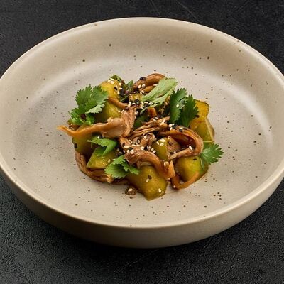 Кимчи из огурцов и вешенок в Игристые по цене 390 ₽