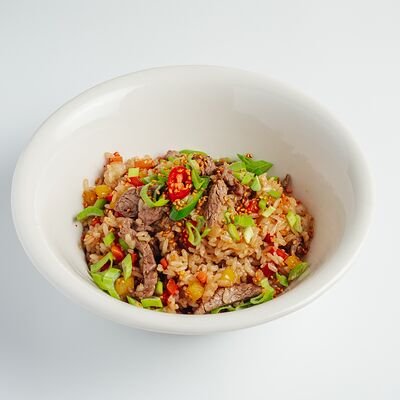 Жареный рис, говядина в Everland по цене 990 ₽