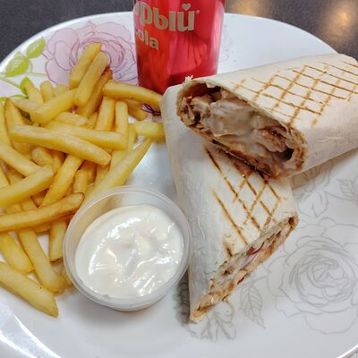 Комбо фирменная Шавермав Аль-Араби по цене 650 ₽